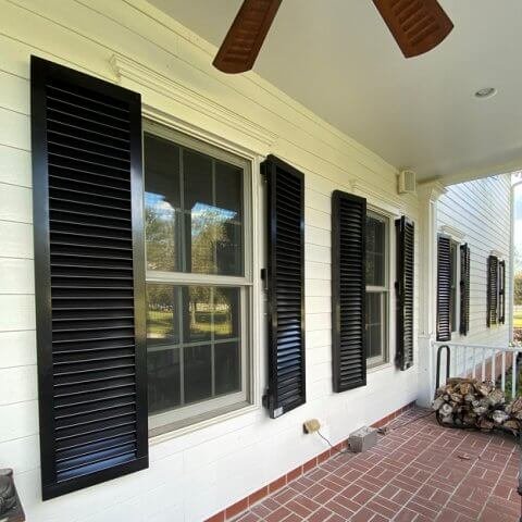 Colonial shutters